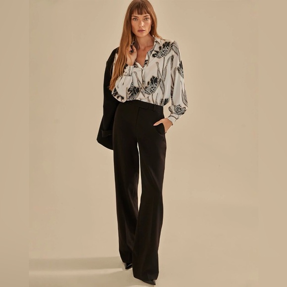 WHBM Wide Leg Pants - Picture 15 of 16